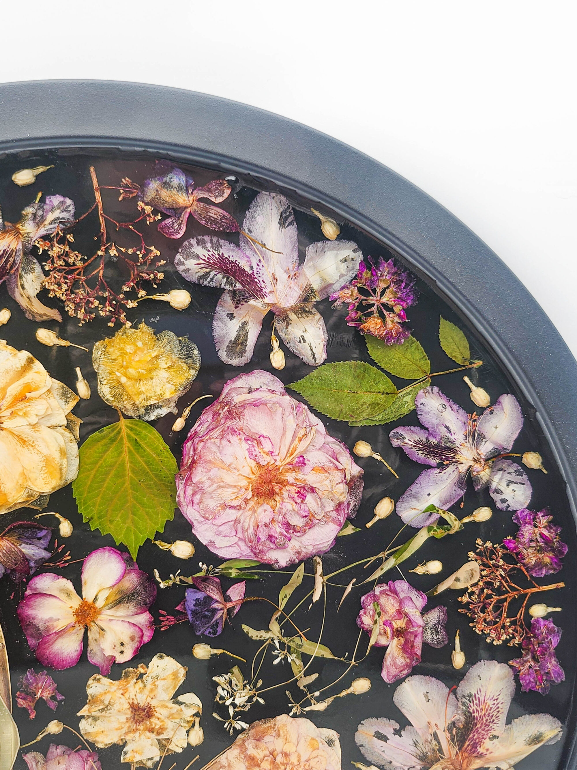 Stolik kawowy -  "Natura jest zawsze w ruchu.."